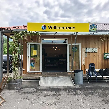 Riverlodge Tcs Training & Freizeit Ag ホステル インターラーケン